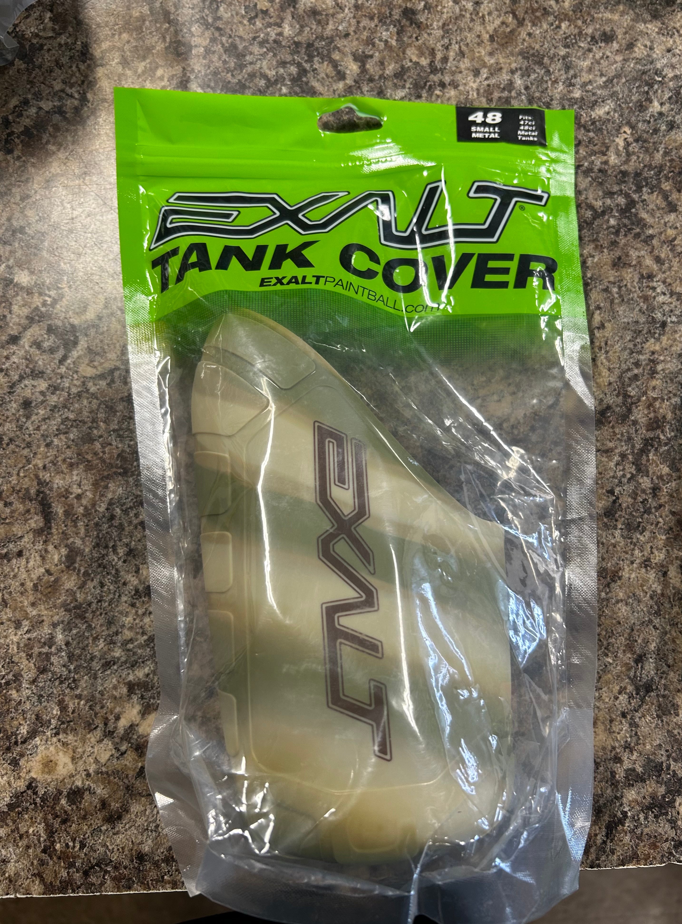 Exalt Tank Cover Camo
